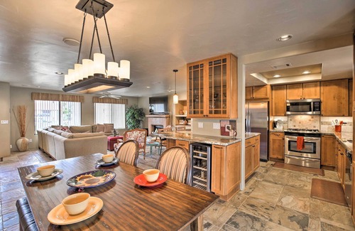 Indio Cabaña | Indio Escape w/ Fire Pit & Resort Amenities!