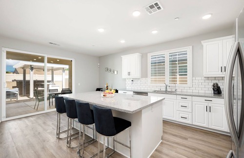 Indio Casa | Indio's Hideaway Pool Hot Tub Game Room Grill by Coachella