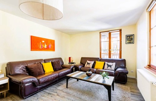 Ribeauville Casa | Casa individual alsaciana de 135 m² con garaje privado.