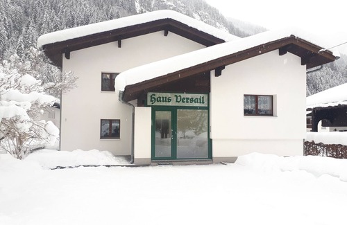Partenen Casa | Estilo navideño todo el año! Vida idílica en Montafon