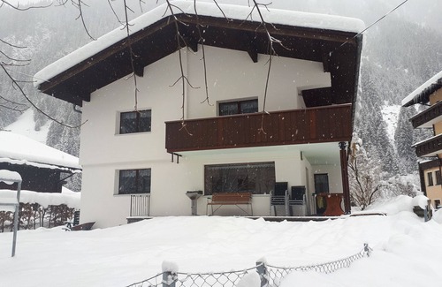 Partenen Casa | Estilo navideño todo el año! Vida idílica en Montafon
