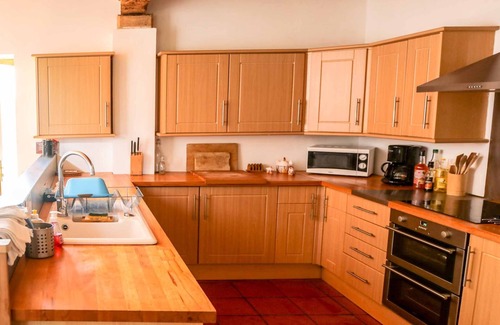 Heres Casa | Individual Rural Gite - Le Pigeonnier - beautiful shared pool