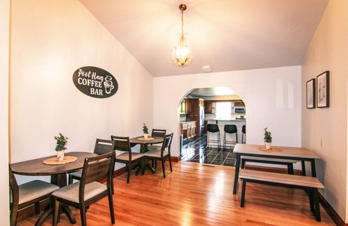 Sturgeon Bay Casa | Indoor Pool, Game RM, Movie RM! Sleep 24! Private!