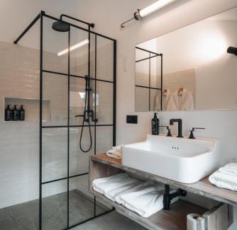 Loupoigne Cama Y Desayuno | Indrani Lodge