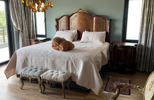 Milnerton Cama Y Desayuno | Indulge into our beautiful Sunset Vista villa, 5min away from the beach.