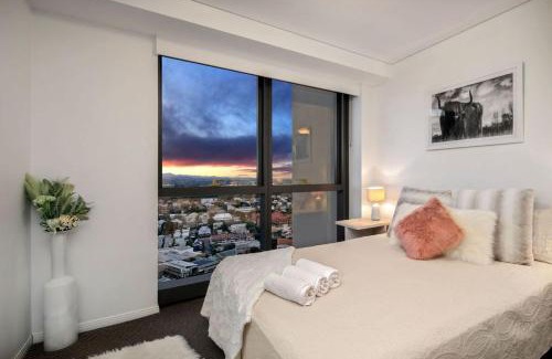 Brisbane Central Business District Apartamento | Indulgence at Meriton, Spectacular Views, Sleeps 6 Includes Carpark