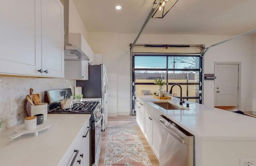 Nob Hill Condominio | Industrial Condo|Outdoor Space|Nob Hill