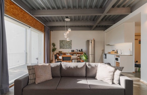 Uniao de Freguesias do Centro Apartamento | Apartamento de diseño industrial en el centro con jardín compartido, Wi-Fi y aire acondicionado