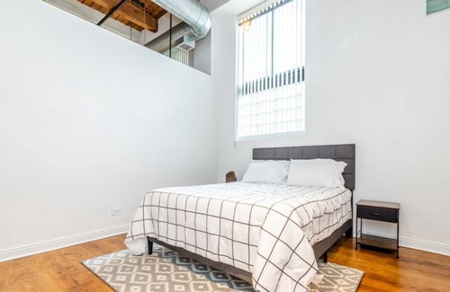 Prairie District Condominio | Industrial loft haven