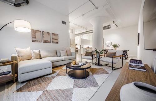 Historic Core Apartamento | Industrial Style 2BR Condo Downtown LA With Rooftop!