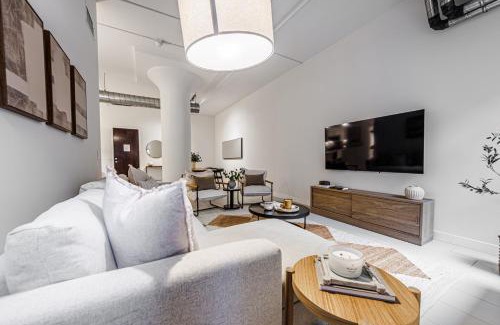 Historic Core Apartamento | Industrial Style 2BR Condo Downtown LA With Rooftop!
