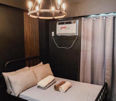 A. Bonifacio Apartamento | Industrial themed unit Celandine Balintawak