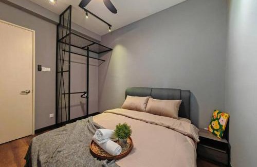 Seri Kembangan Apartamento | Industry Design Symphony Tower 3-Bedroom with Netflix & Wi-Fi