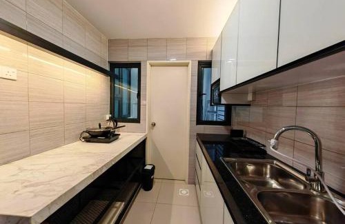 Seri Kembangan Apartamento | Industry Design Symphony Tower 3-Bedroom with Netflix & Wi-Fi