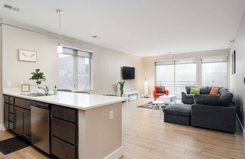 Cole-Noble District Apartamento | Indy 2BR Gem Heart of Downtown