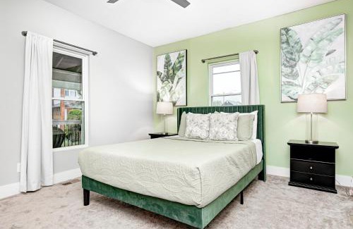 Fountain Square Casa | Indy Getaway - 5BR - Sleeps 16 - Arcade games - Best for families