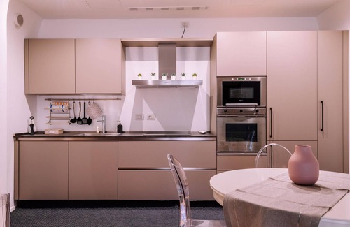 L'antico Ghetto Ebraico Apartamento | Appartamento Elegante Alle Due Torri by Wonderful Italy