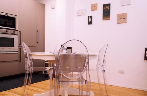 L'antico Ghetto Ebraico Apartamento | Appartamento Elegante Alle Due Torri by Wonderful Italy