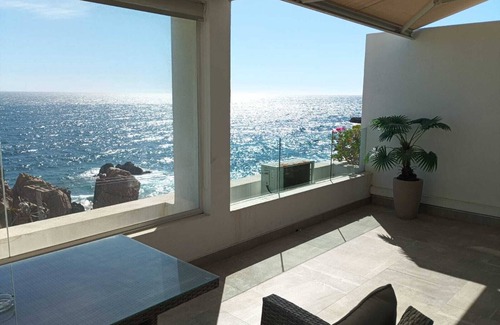 Renaca Apartamento | Infinite Coast 2BR with pool, gym & free parking