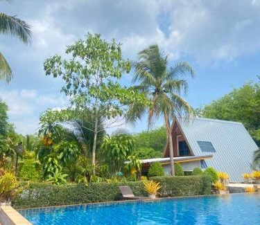 Sai Thai Complejo | Infinite Resort and Cafe