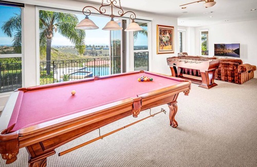 Scripps Ranch Casa | Infinity Pool & Lake View Private 5BR for Families