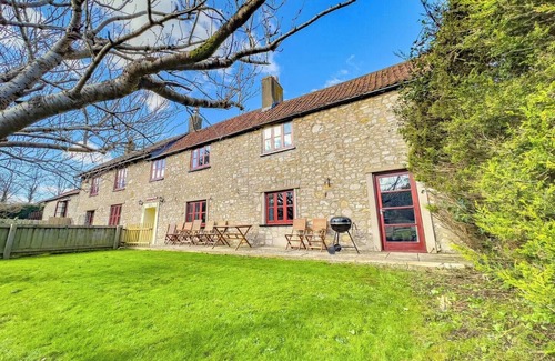 Kewstoke Casa | Inglenook Cottage (Seaside-Dog Friendly-Country Cottage-w/ l