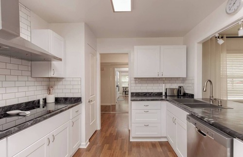 Perry Casa | AtHome+1 Monthly Stay | 4BR House | InGround Pool