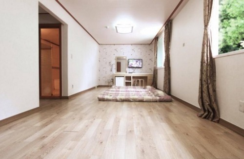 Inje Casa | Inje Baekdam Sky House Pension