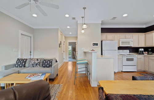 Seacrest Cabaña | Inlet Beach 30A | Outdoor Pool, 2 Bikes | Peacock Cottage | Beach Getaways