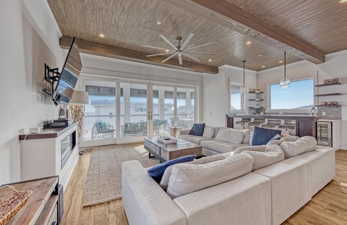 Inlet Beach Casa | Inlet Beach "Emerald Breeze"| 6 BR |Sleeps 16 |Private Pool |Elevator| VIEWS!