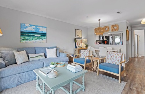 Inlet Beach Casa | Inlet Beach. Steps to Beach. Newly Decorated.
