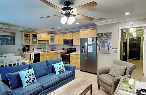 Inlet Beach Condominio | Inlet Dunes #102 | Steps to Beach + Pool!