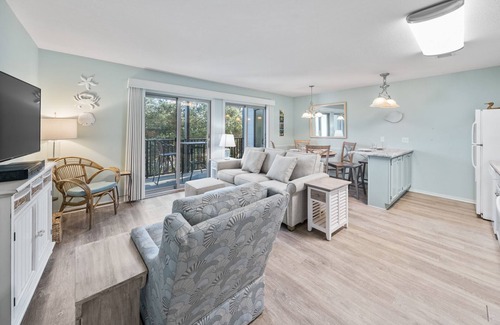 Inlet Beach Condominio | "Inlet Dunes 105" | Community Pool | Next to Rosemary Beach | Directly Across From The Beach
