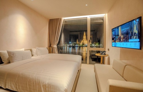 Phra Borom Maha Ratchawang Hotel | Inn A Day