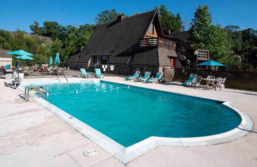 Thayerville Hotel | Inn At Deep Creek