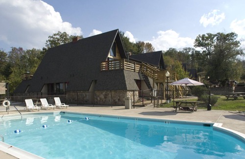 Thayerville Hotel | Inn At Deep Creek