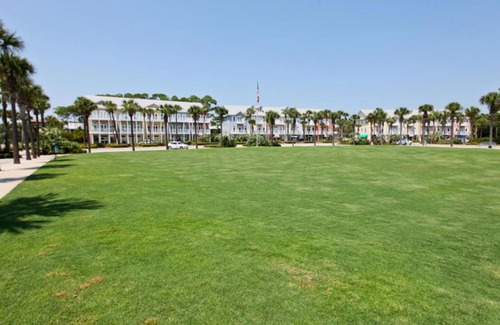 Gulf Place Hotel | Inn at Gulf Place