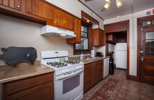 Hummelstown Casa | Inn-at-the-Brownstone, only 3.3 miles to Hershey Park