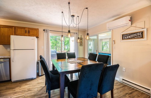 Albrightsville Casa | Inn Kognito 4 Modern Farmhouse, Fireplace, HOT TUB, Sauna, Fire Pit, game room