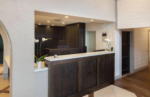 Novato Hotel | Inn Marin and Suites, an Ascend Collection Hotel