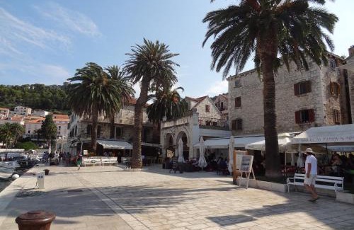 Hvar Old Town Hotel | Inn Town Center