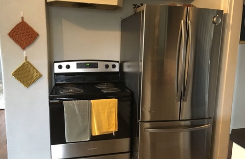 Capitol Hill Casa | Inner-city family home, close to downtown/Stampede