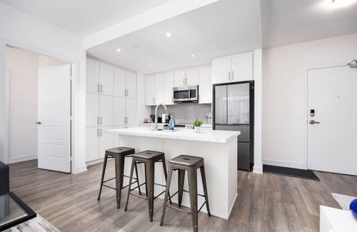 Innisfil Apartamento | Innisfil Paradise with a Private BBQ and Balcony
