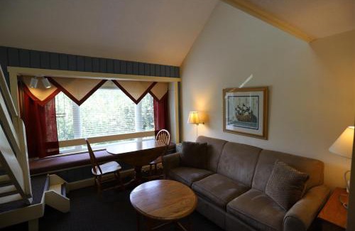 Waterville Valley Casa | Inns of WV 403