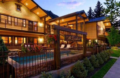 West End Casa | Innsbruck Aspen Deluxe Two-Bedroom Suite 02 w/Hot tub, Centrally located