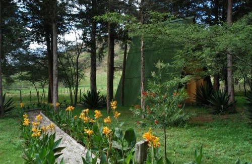 Guayllabamba Cabina | Inraki Lodge