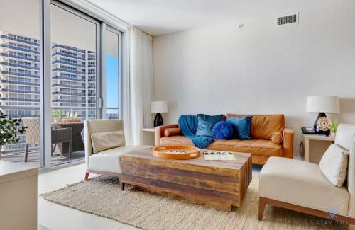 Hollywood South Central Beach Apartamento | Insane Ocean View Balcony Beachfront Condo Pool