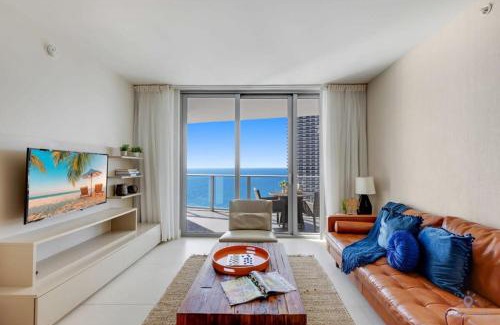 Hollywood South Central Beach Apartamento | Insane Ocean View Balcony Beachfront Condo Pool