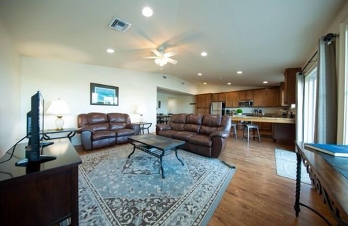 Venice Condominio | Inshore Paradise: Steps from the marsh
