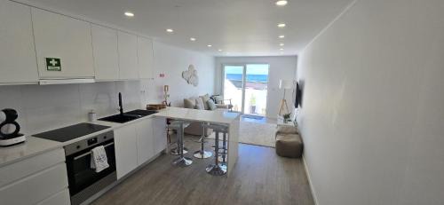 Lagoa Villa | Inside The Sea